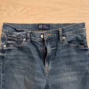GAP Women’s Blue Straight Jeans
